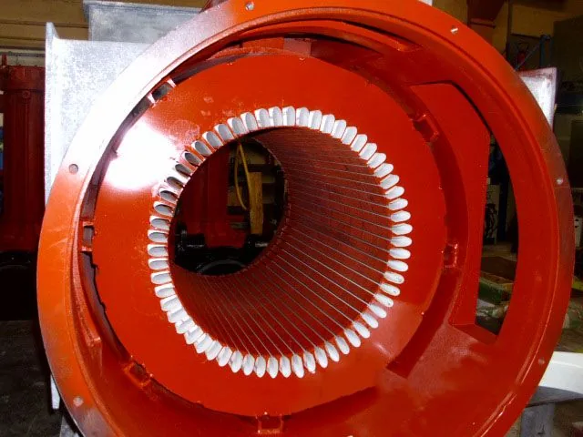 Stator nettoyé avant rebobinage